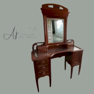 PENTEADEIRA antiga. em madeira nobre