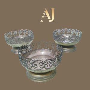 3 suportes para taças