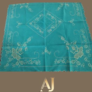 Conjunto linho verde com borda verde: - (2 toalhas e 6 guardanapos)