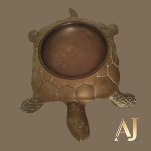 Tartaruga bronze: 23 x 32 x 6cm 