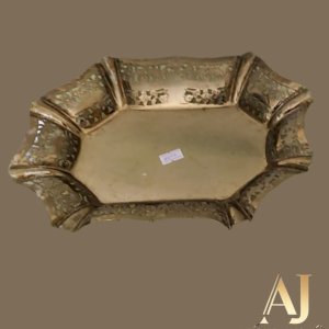 Floreira, Fruteira, Bandeja ou cesta metal trabalhada: 