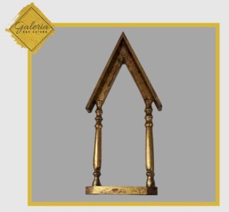 Mini oratorio em madeira com folha de ouro