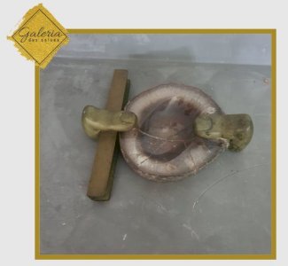 Pedra de Agata - polida, com dedo de bronze e  peça solta, em bronze