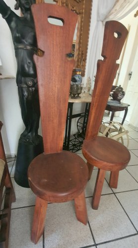 Par de Cadeiras Italianas, madeira maciça Ref. 030