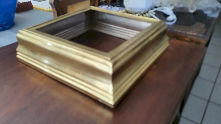 Base de latão 38 x 38 x 12 cm de altura