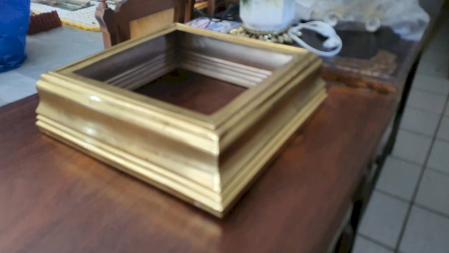 Base de latão 38 x 38 x 12 cm de altura