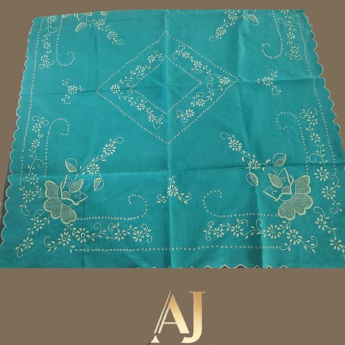 Conjunto linho verde com borda verde: - (2 toalhas e 6 guardanapos)