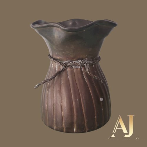 Vaso sacolinha: altura de 12cm x diâmetro 9 cm,