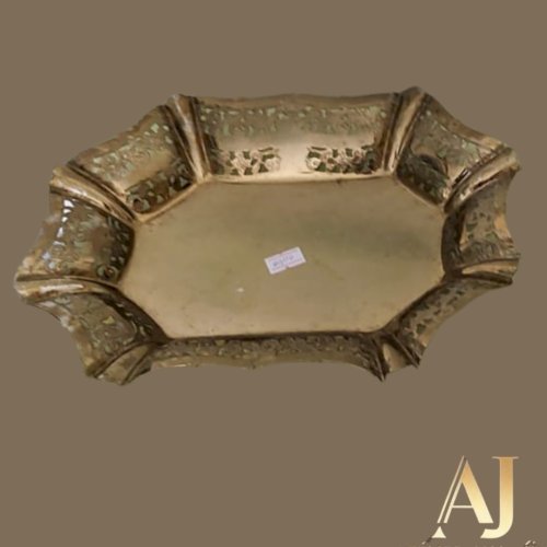 Floreira, Fruteira, Bandeja ou cesta metal trabalhada: 