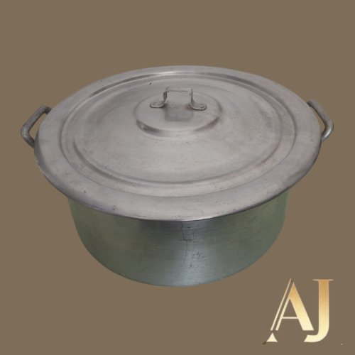 Panela grande de alumínio 