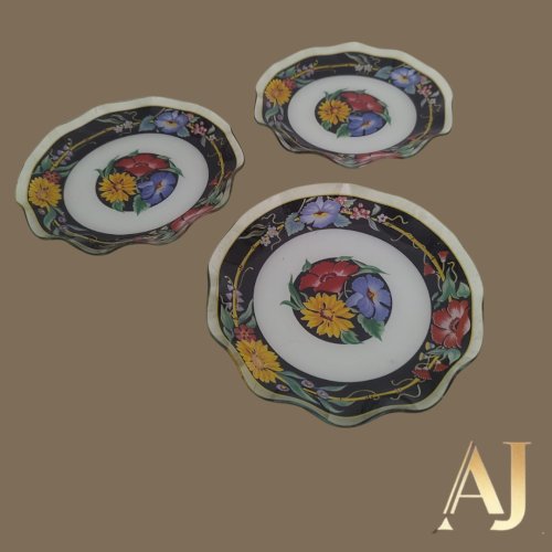 3 petisqueira de vidro com diâmetro de 15cm por 