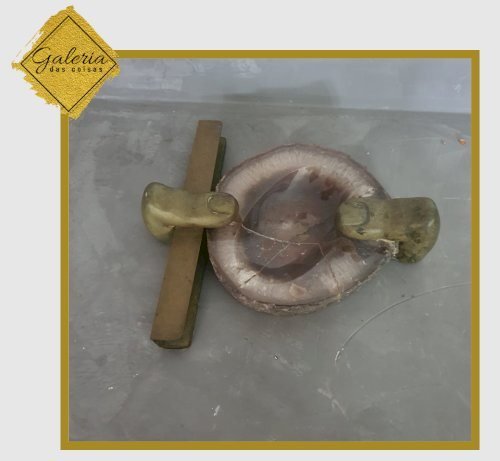 Pedra de Agata - polida, com dedo de bronze e  peça solta, em bronze