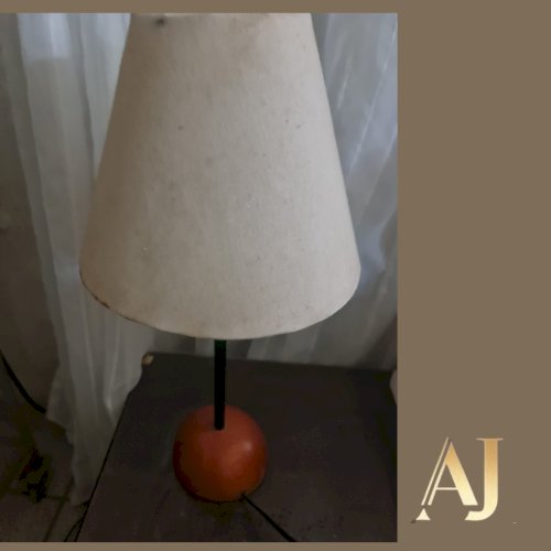 Abajur antigo - base de madeira 